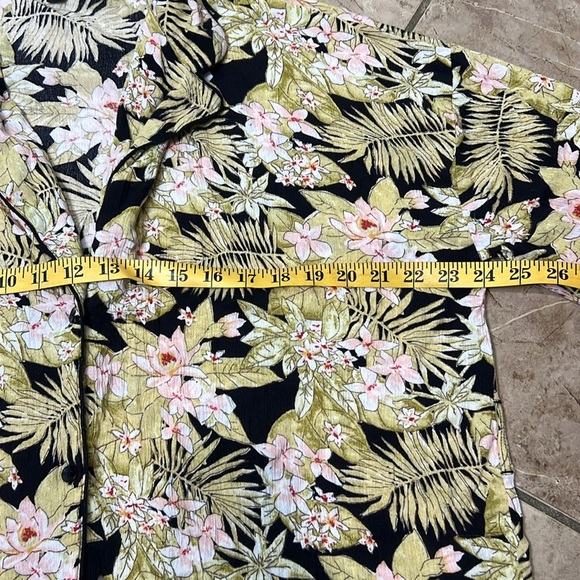 Volcom Black and Green Oversized Tropical Shirt Size M/L - Picture 5 of 8